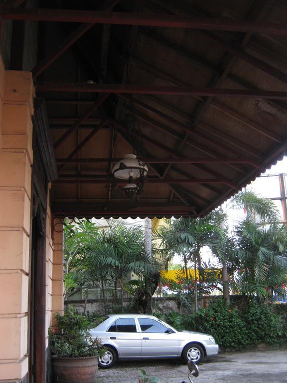 Le Paradis Hotel Palembang Eksteriør bilde